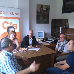 Ciudadanos (C's) San Andrés del Rabanedo se reúne con la Asociación de Taxistas