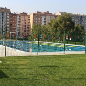 Ciudadanos reclama precios más asequibles para la piscina descubierta de Eras de Renueva