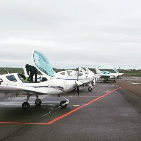 Ciudadanos exige al alcalde que “haga todo lo posible” para que la escuela de pilotos Flybyschool se quede en León