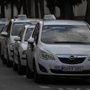 Ciudadanos pide al Ayuntamiento que se implique y medie en el conflicto de los taxistas