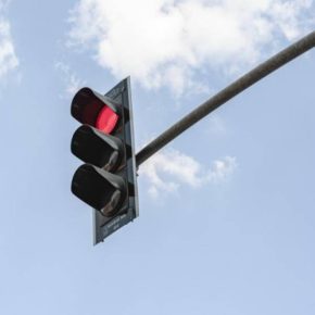Cs exige a Diez que cumpla con las resoluciones del Común que cuestiona que las multas de los fotorrojos sean legales Cs exige a Diez que cumpla con las resoluciones del Común que cuestiona que las multas de los fotorrojos sean legales