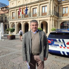 Justo Fernández agilizará las pruebas para que León tenga 220 policías locales en 2025 y más patrullas a pie